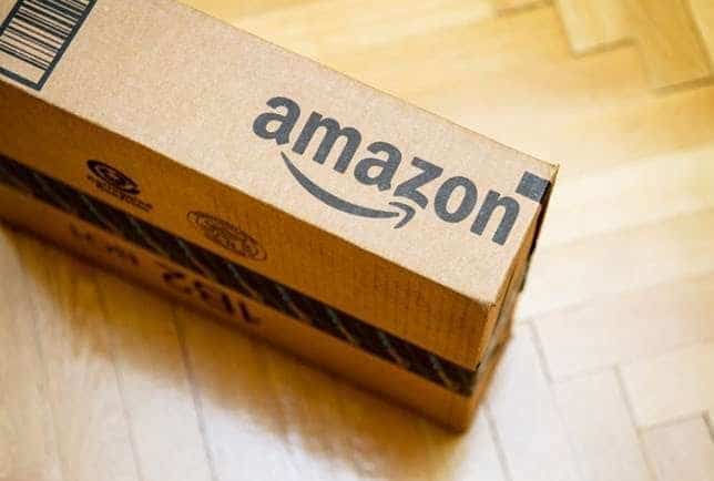 Amazon estaria negociando com a Azul Linhas Aéreas entrega de mercadorias no Brasil