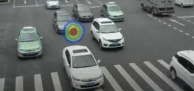 China instala câmeras acústicas para multar motoristas buzinando