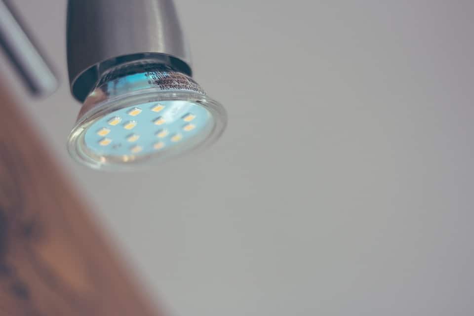 Fabricante de iluminação em LED recebe aporte de R$ 2 milhões