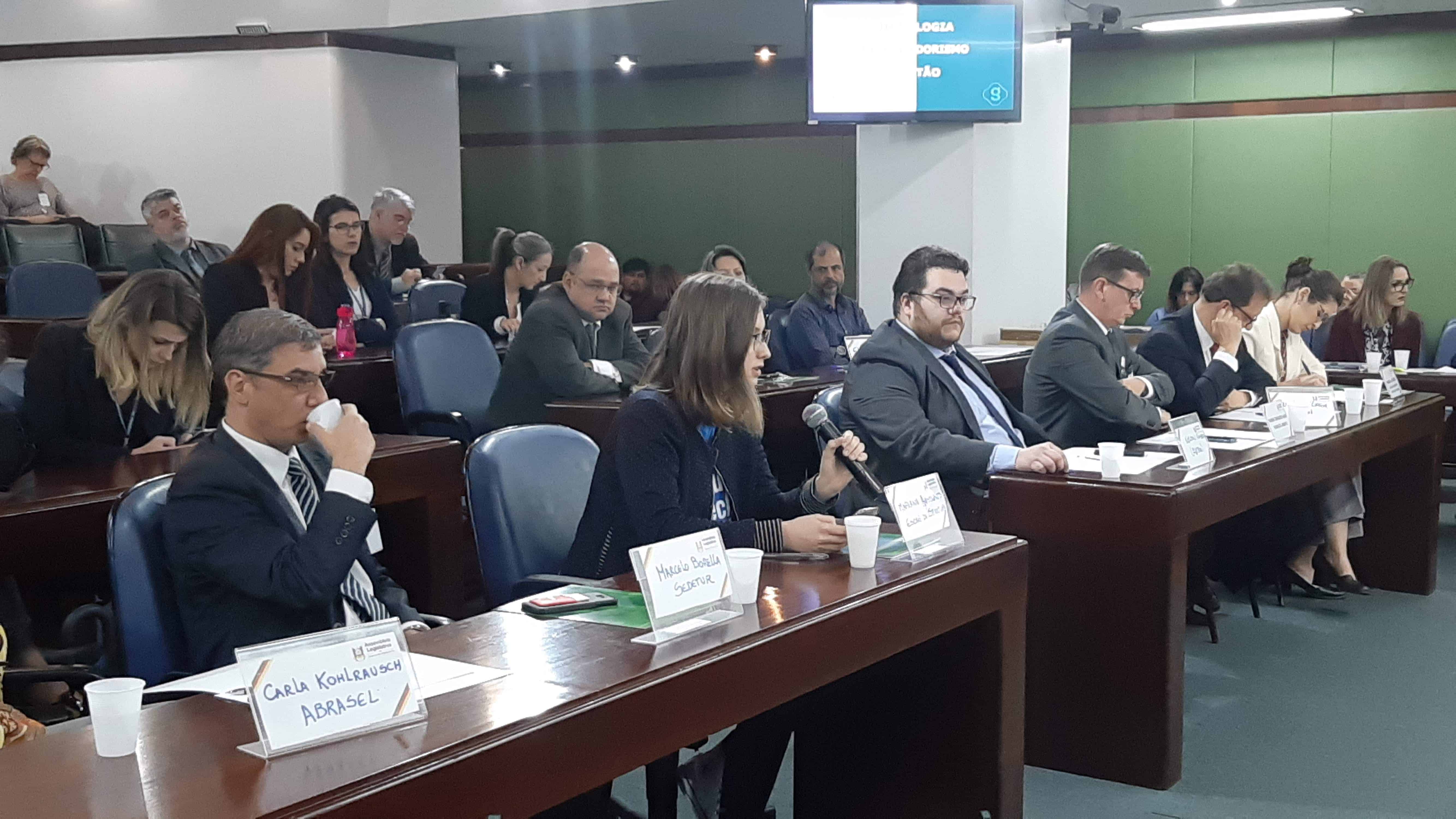 Audiência pública aborda o mercado de trabalho e tecnologias