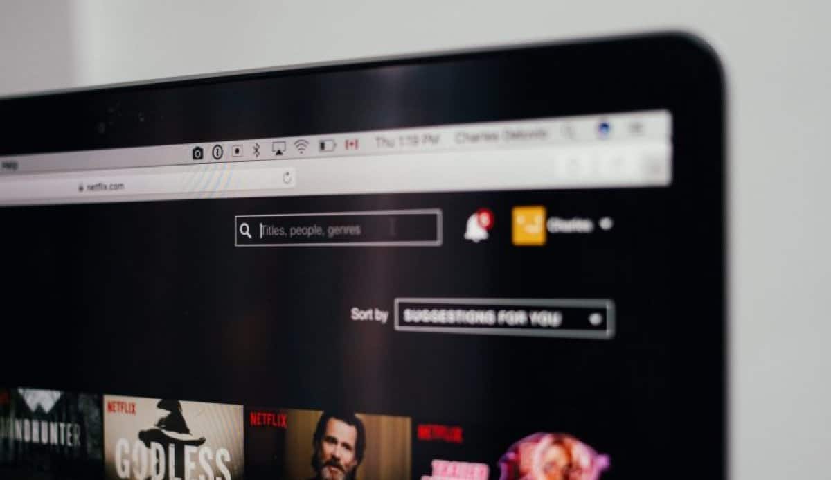 Usuário da Netflix agora pode ‘levar’ seu perfil para outras contas na plataforma