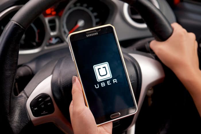 Uber pode implementar modalidade de serviço exclusivo para mulheres no Brasil