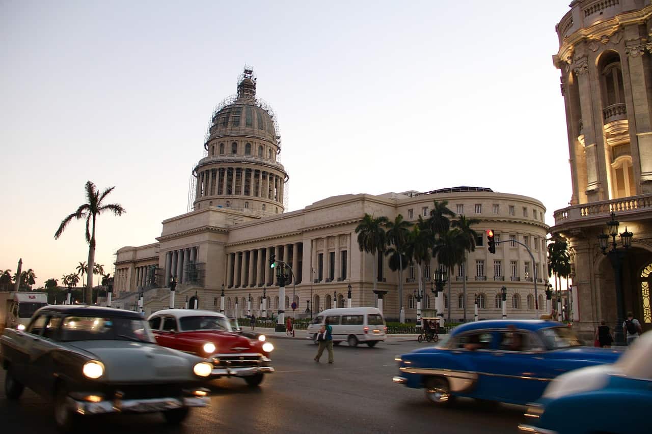 Cuba expande internet para todo o território por um dia