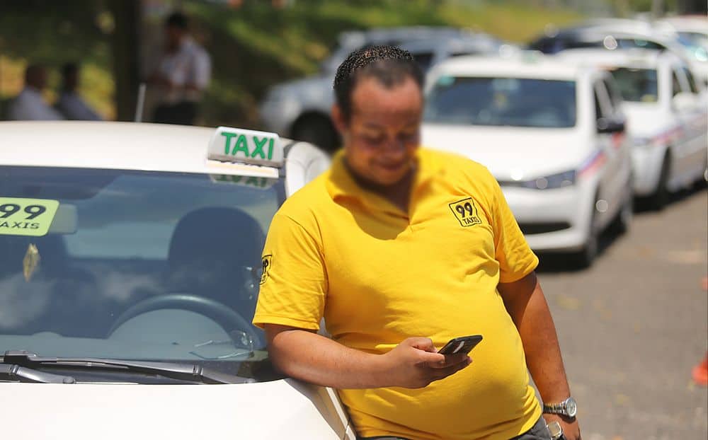 99 decide zerar cobrança de taxas de taxistas no Brasil
