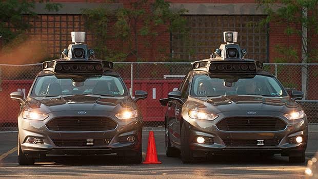 Uber solicita permissão para colocar de volta às ruas seu carro autônomo