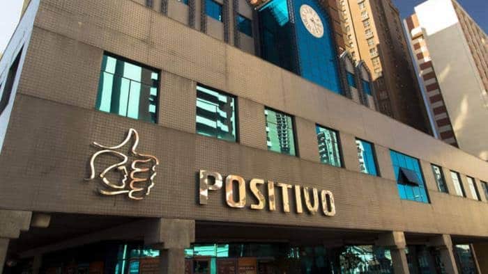 Positivo compra Accept