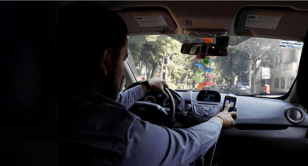 México planeja recolher impostos de motoristas de aplicativos