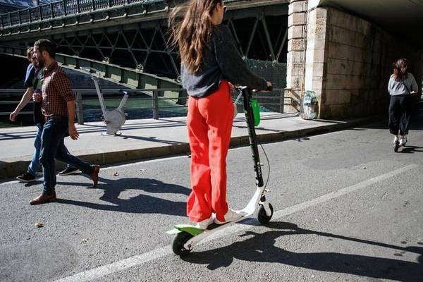 Cidades italianas regulamentam uso de patinetes elétricas