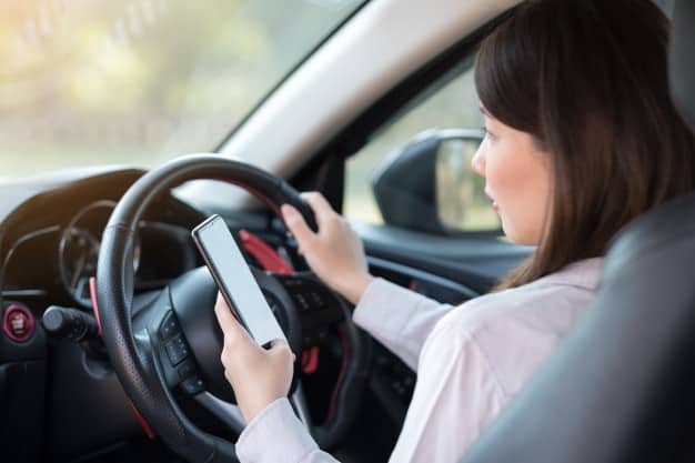 Uber se recusa a contratar motoristas como funcionários na Califórnia
