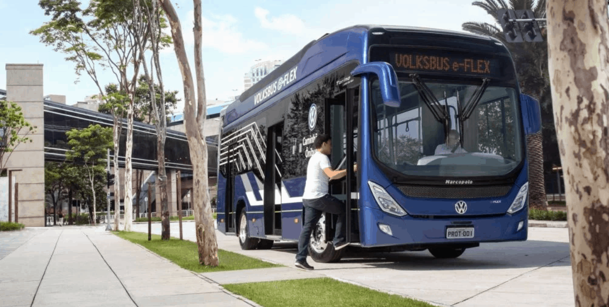 Volkswagen vai produzir ônibus elétricos e caminhões no Brasil