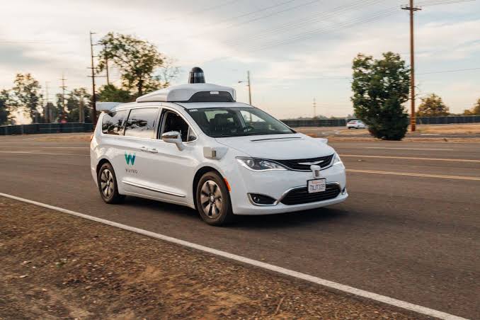 Waymo vai realizar testes em Los Angeles