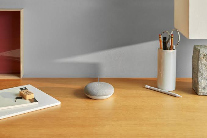 Google lança assistente digital Nest no Brasil