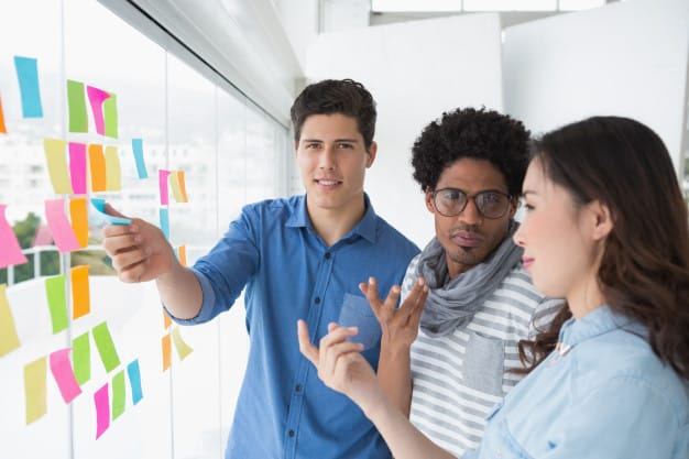 Aceleradora oferece capacitação gratuita para profissionais com foco em inovação