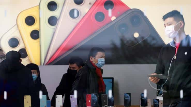 Apple vai adiar reabertura de lojas na China