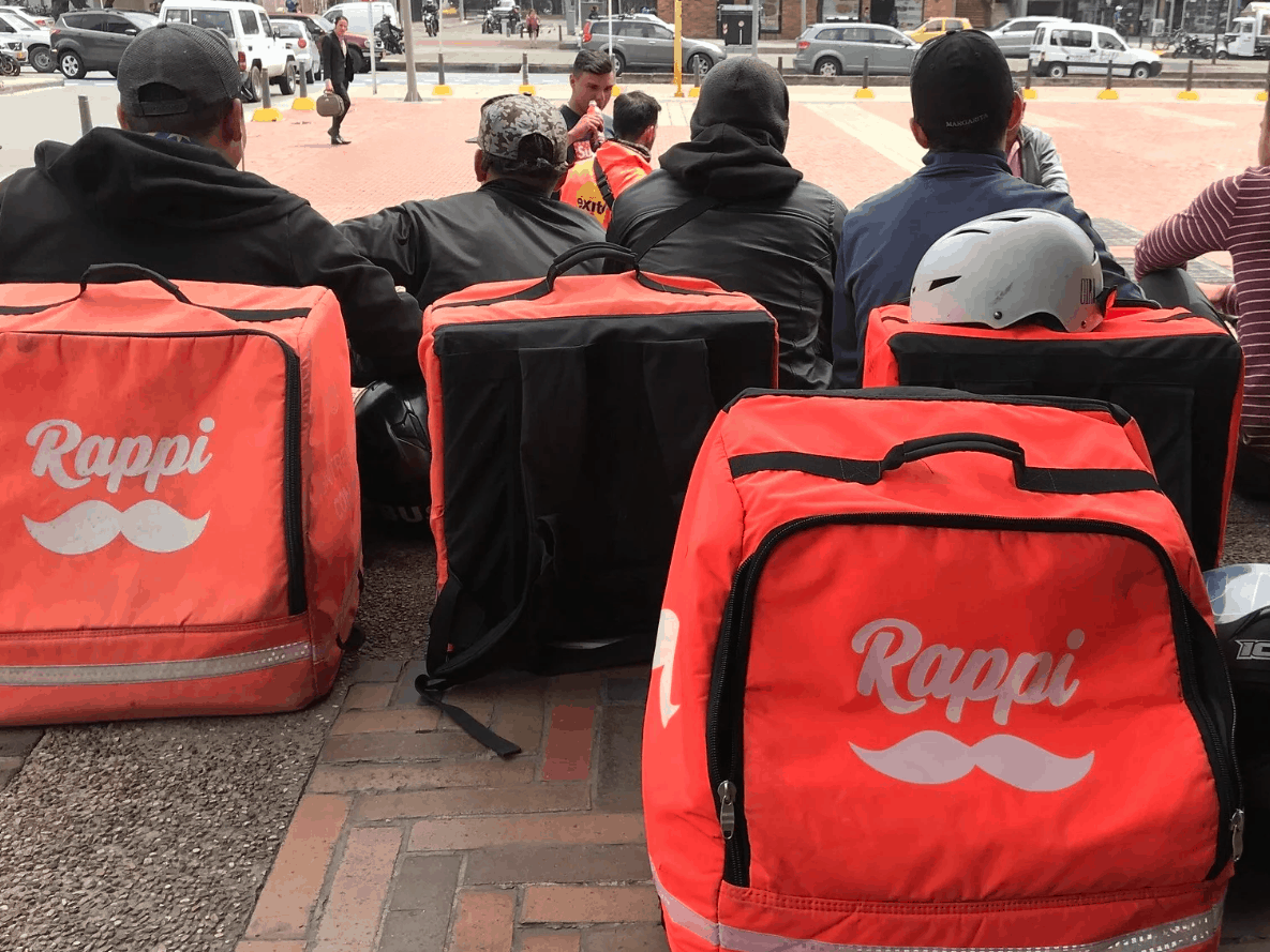 Justiça determina a Rappi e iFood prestem auxílio financeiro a entregadores afastados por coronavírus