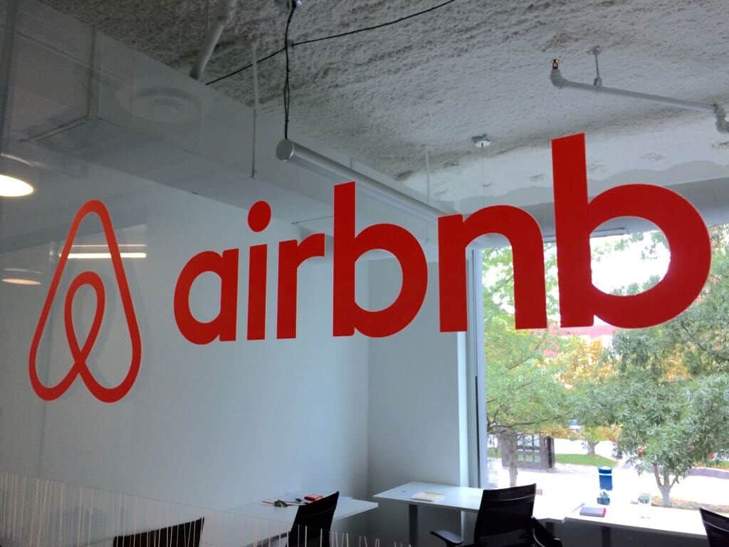 Airbnb assegura novo empréstimo de US$1 bilhão