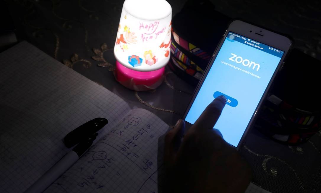 Aplicativo de videoconferência contrata ex-chefe de segurança do Facebook