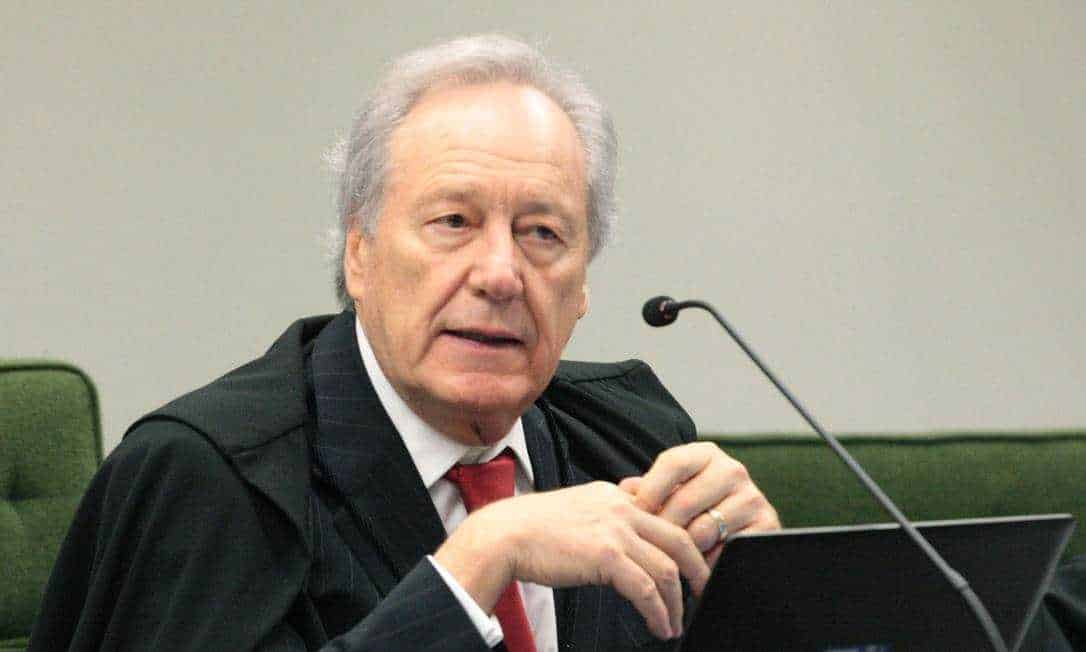 Lewandowski nega recurso da Advocacia Geral da União