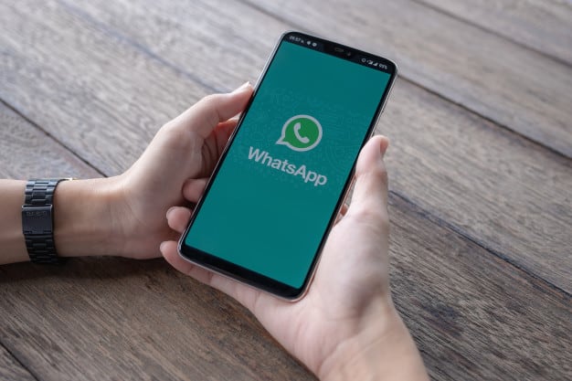 Startup ajuda empresas a firmarem acordos pelo WhatsApp