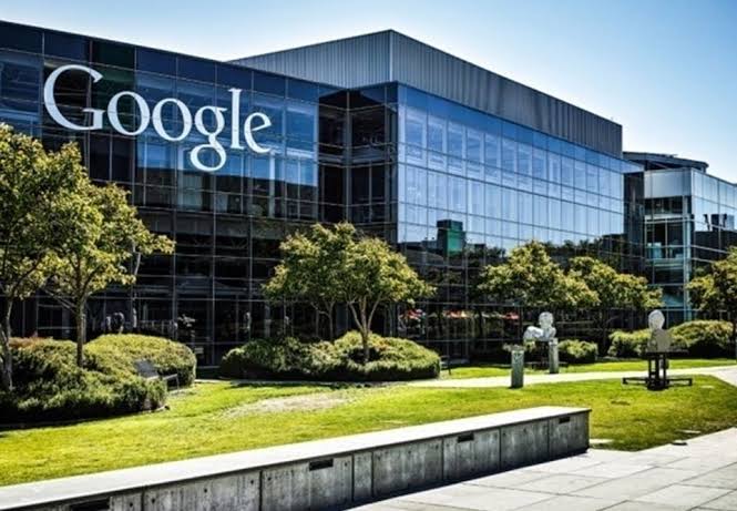 Google começará a reabrir escritórios