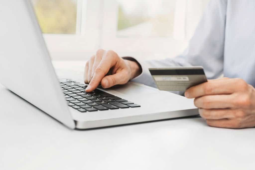 Guiabolso passa a oferecer transferências bancárias instantâneas