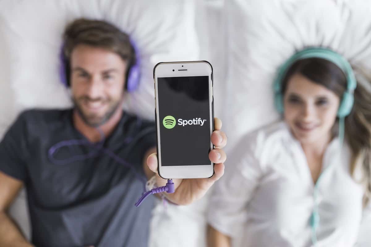 Spotify lança enquetes para podcasts