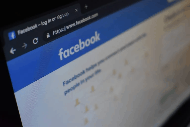 Facebook não mostrará mais grupos de saúde em recomendações