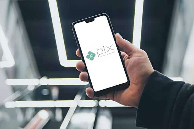Gestão do fluxo de caixa atingirá novo patamar de eficiência com Pix, defende Campos Neto