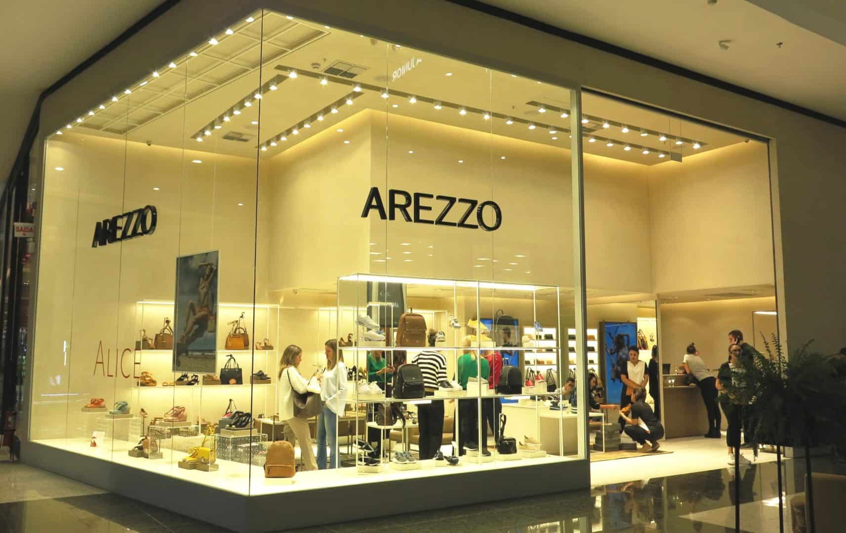 Arezzo compra Reserva