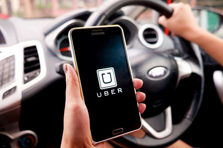 Salário mínimo para motoristas de Uber e Lyft é aprovado em Seattle