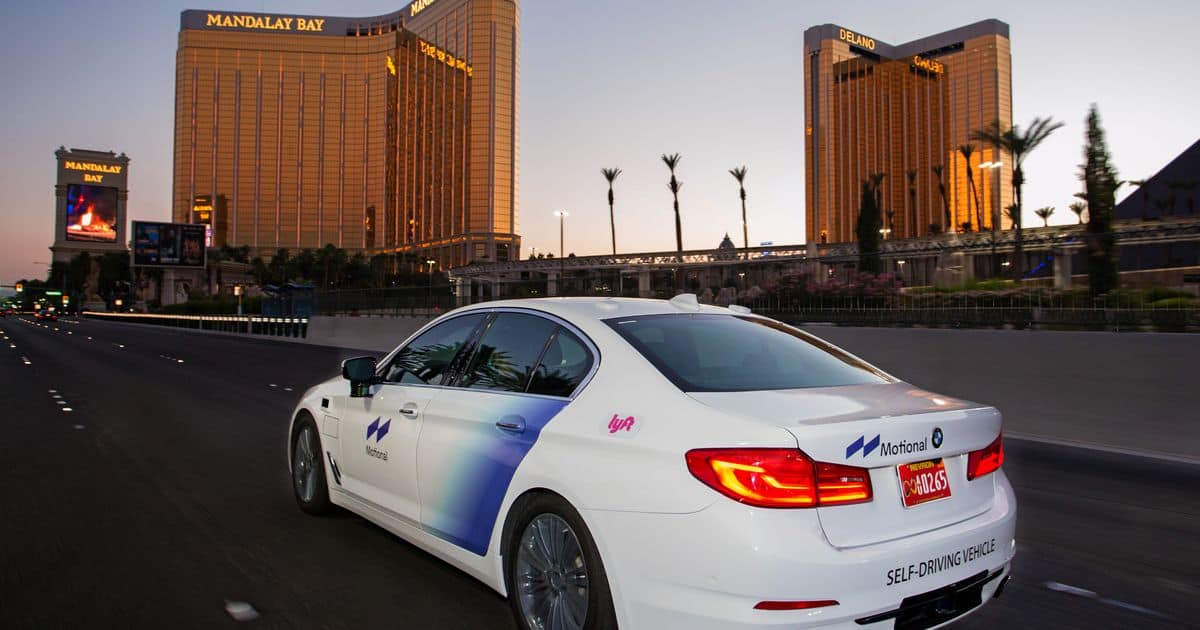 Lyft e Motional planejam serviço de robotáxis nos EUA