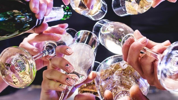 Airbnb endurece condições de reservas para o Ano Novo