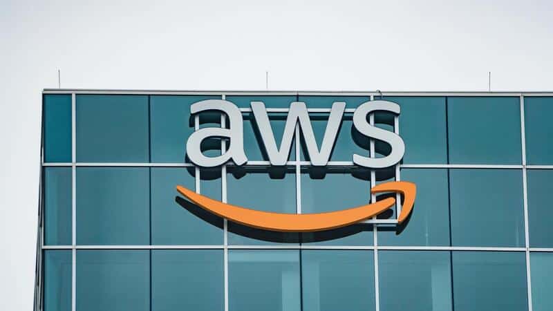 Pandemia acelerou uso de nuvem, diz chefe da AWS