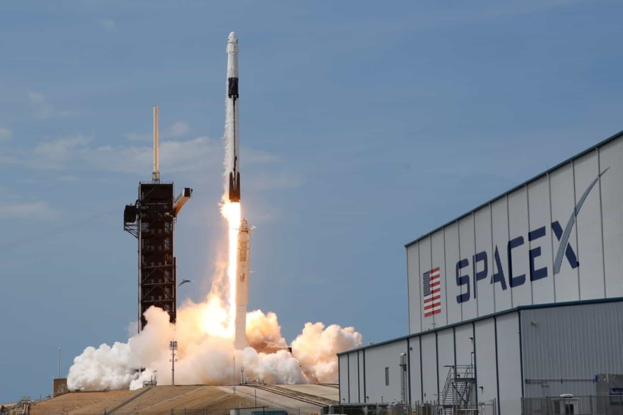 SpaceX recebe investimento de US$ 850 milhões