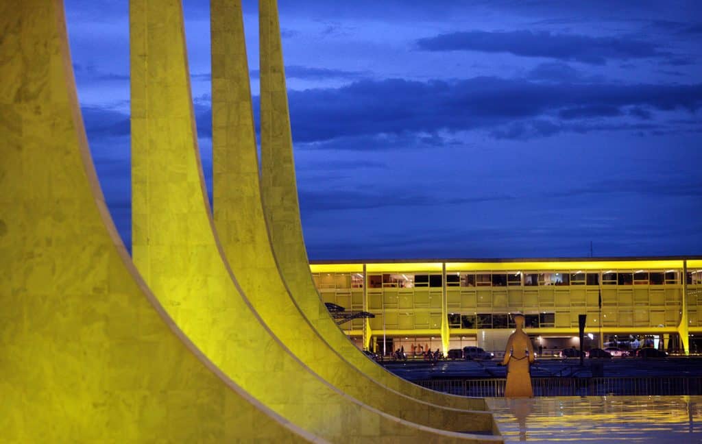 STF decide que softwares devem ser tributados pelo ISS