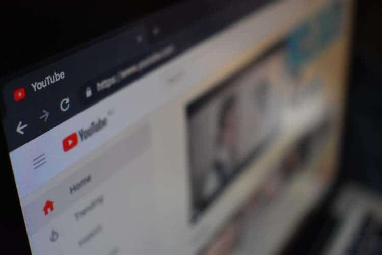 YouTube passa a notificar vídeos sobre direitos autorais