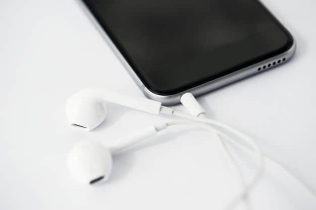 Facebook lança podcasts e salas de áudio ao vivo