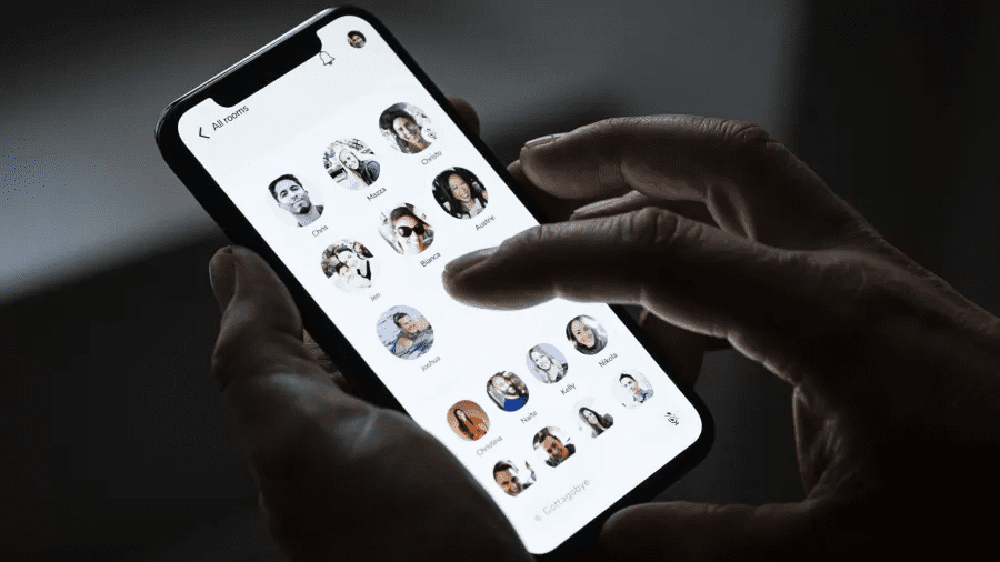 Clubhouse lança função de envio de mensagens diretas