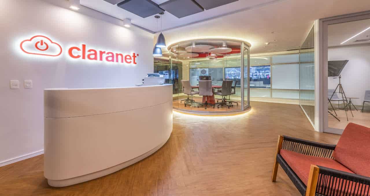 Claranet pede registro para IPO