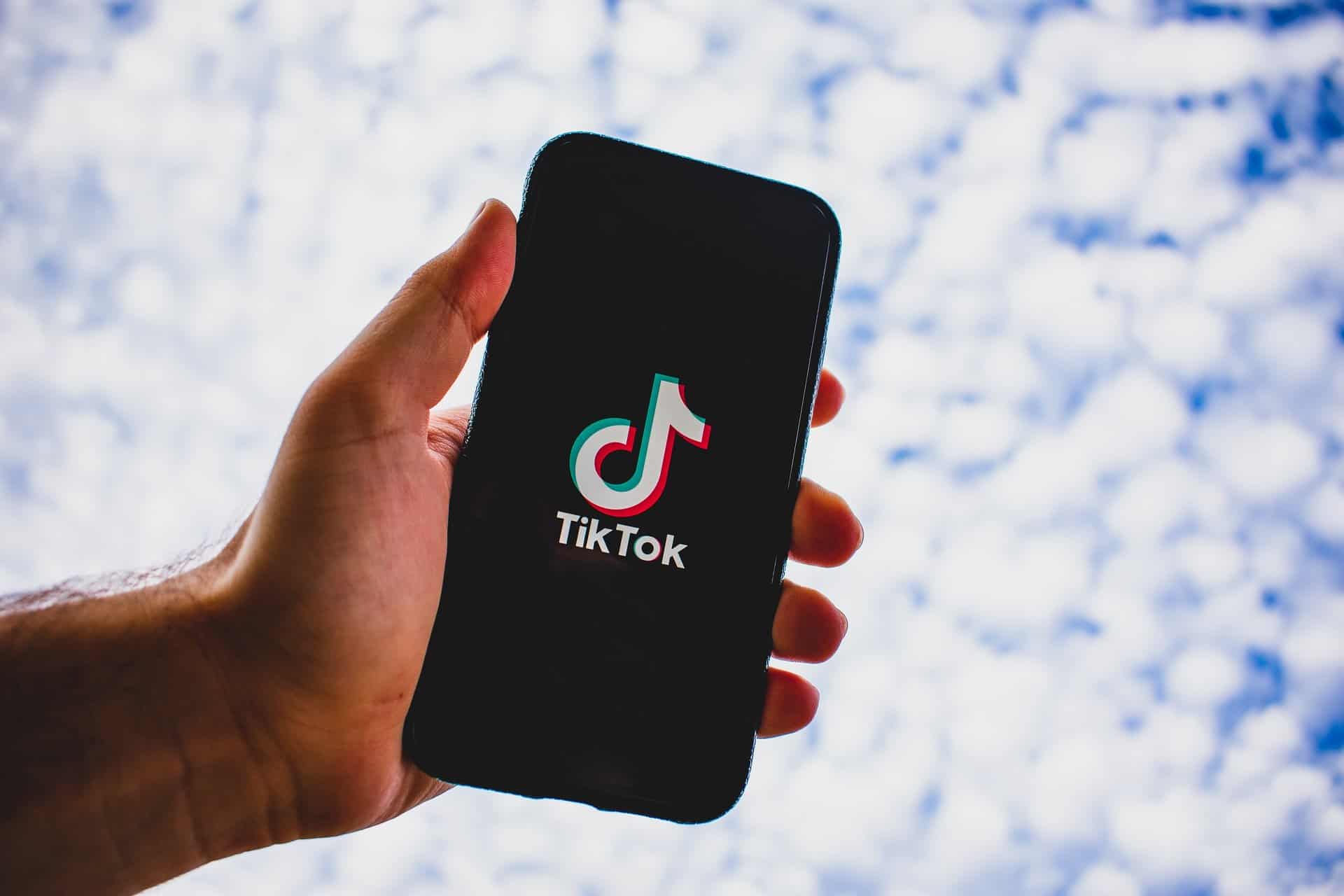 TikTok foi o app mais baixado no mundo em 2020