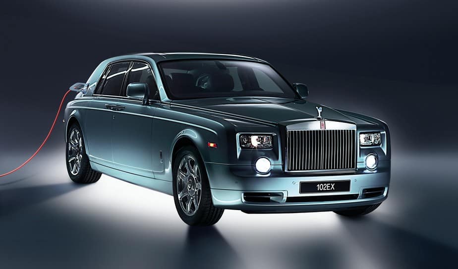 Rolls-Royce promete fim da produção de carros a gasolina até 2030