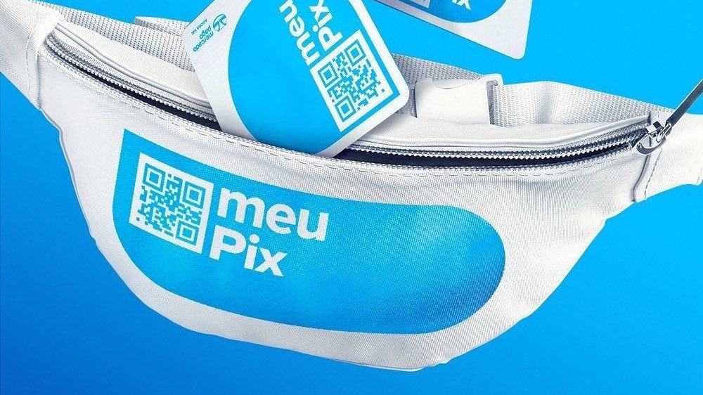 Mercado Pago lança roupas personalizáveis com QR Code de Pix