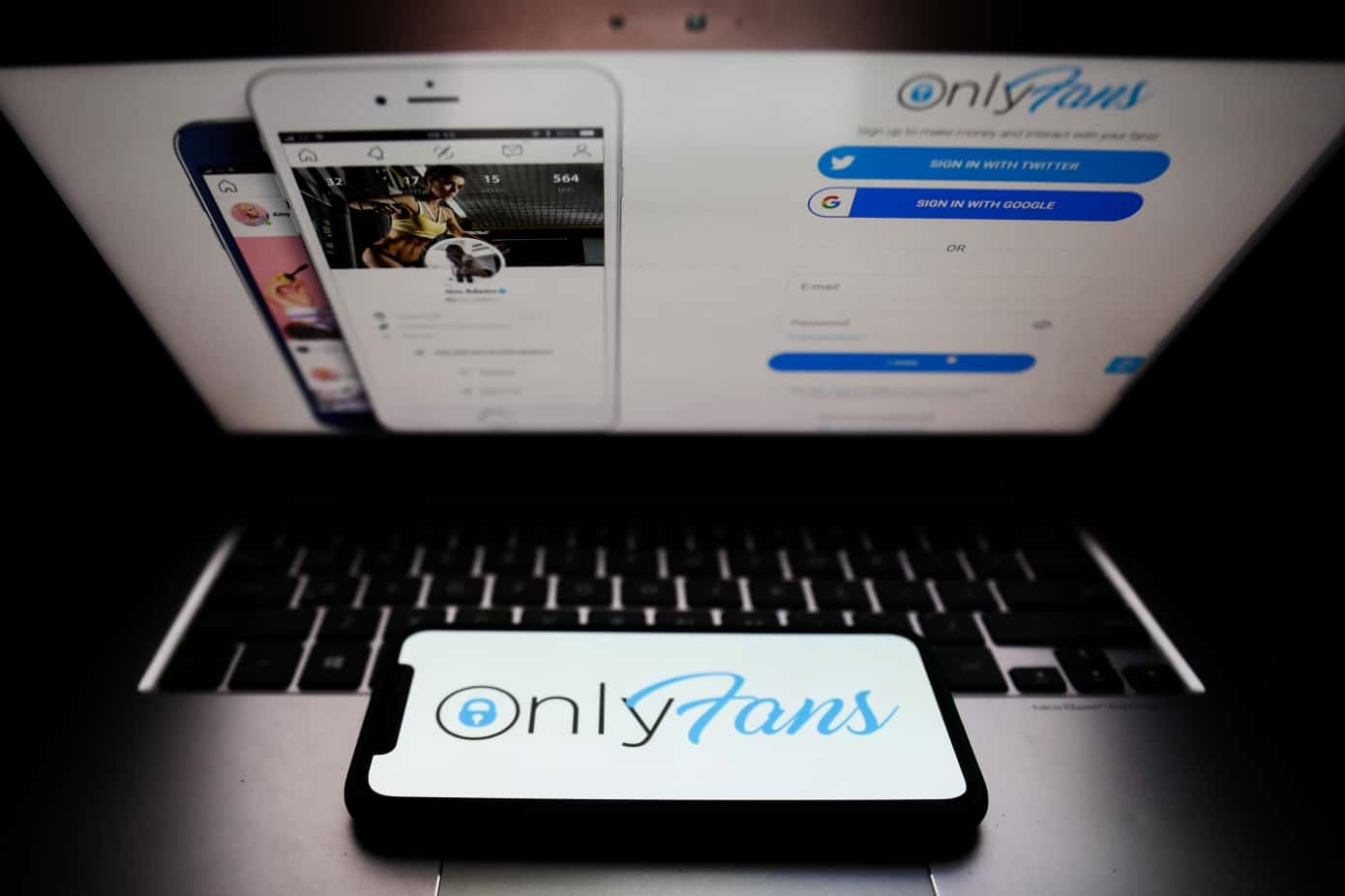 Fundador do OnlyFans deixa cargo de CEO
