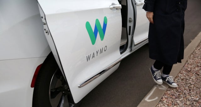 Waymo tem mais de 10 mil em lista de espera por táxi robô