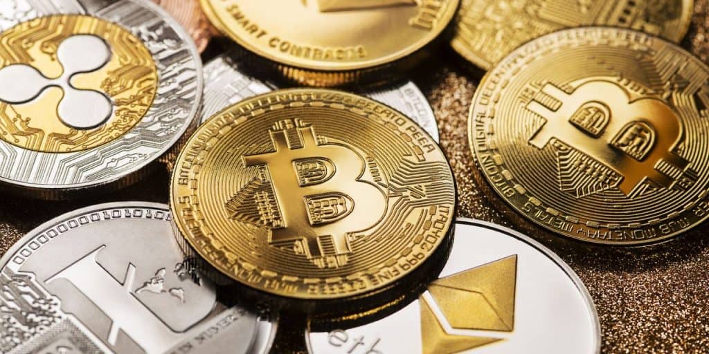 Quase metade dos brasileiros já utilizaram criptomoedas