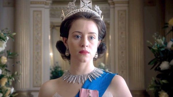Série “The Crown” anuncia pausa após morte da rainha Elizabeth