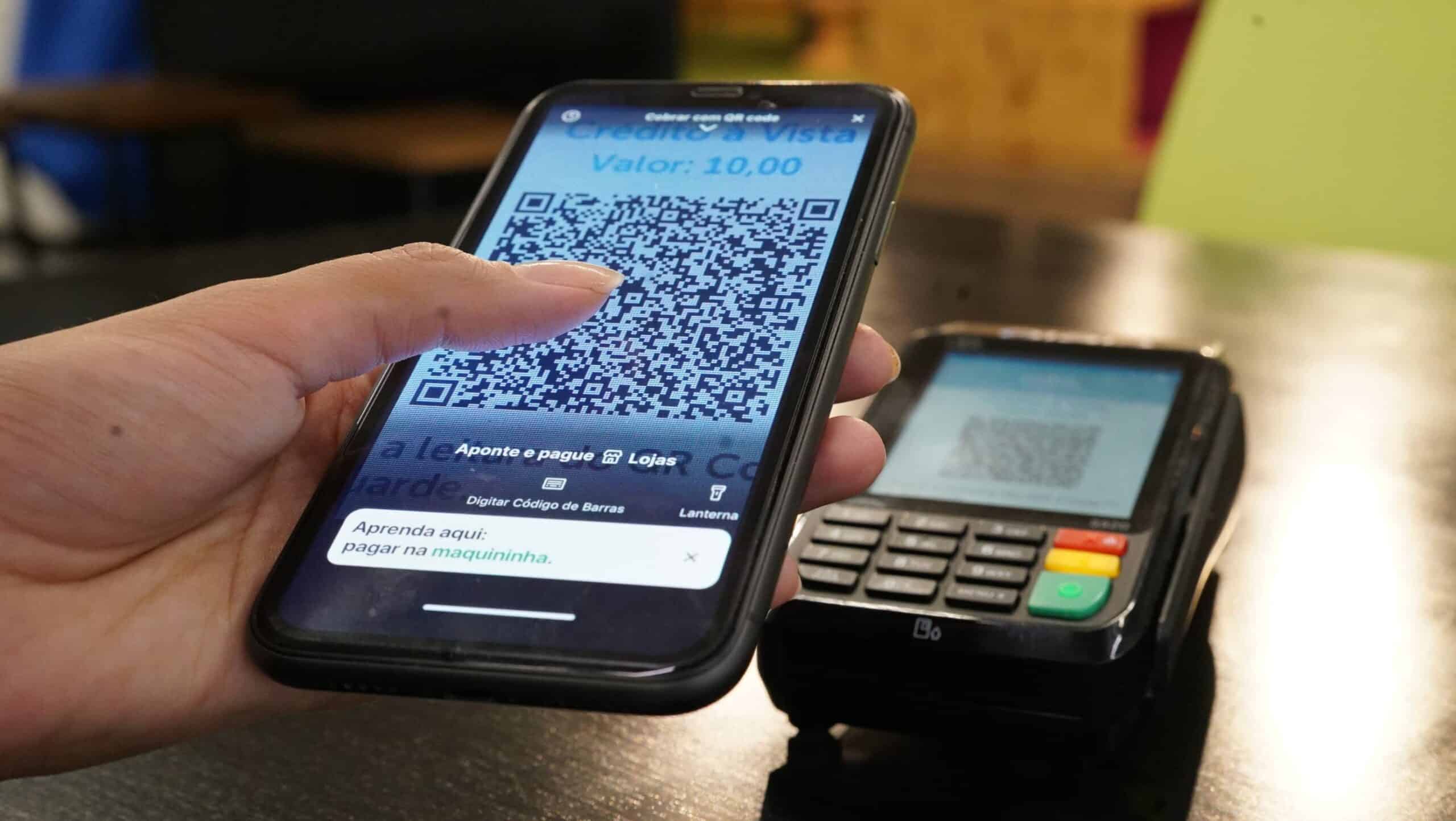 Usuários do PicPay já podem fazer pagamentos em todas as maquininhas do país só com o celular