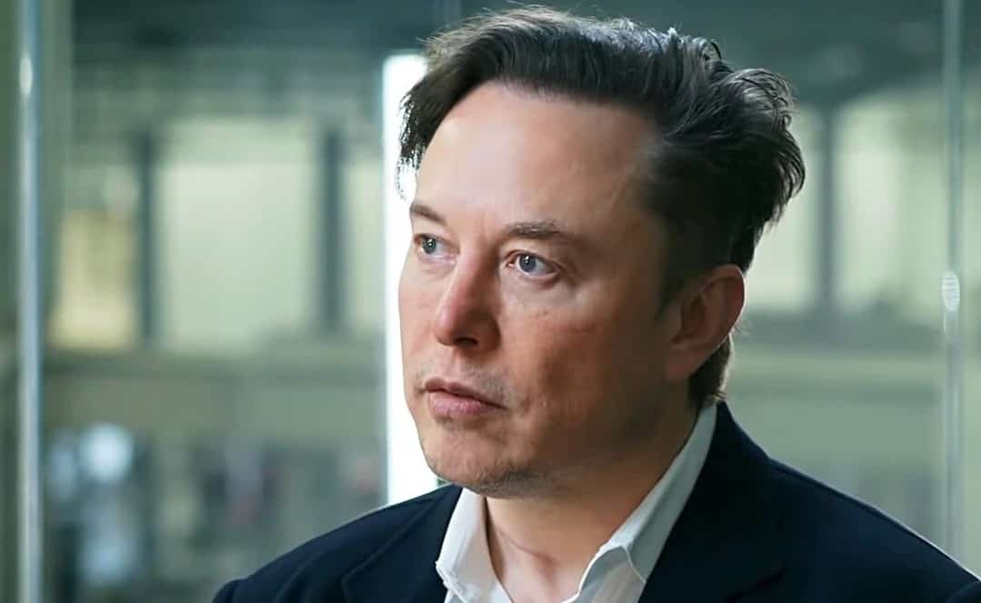 Musk transforma parte da sede do Twitter em quartos para funcionários dormirem