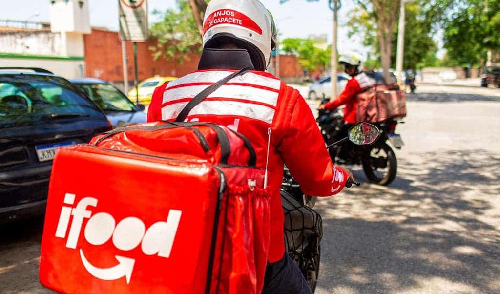 iFood estimula certificação de Ensino Médio de entregadores