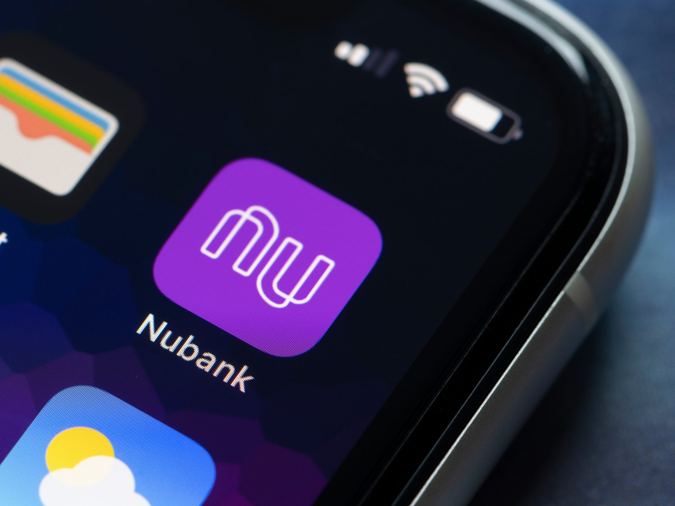 Modo Escuro chega ao aplicativo do Nubank